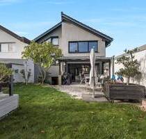 Rundum modernisiert & höchste Energieeffizienz - Ihr zukunftssicheres Familienhaus in Lohmar-Heide