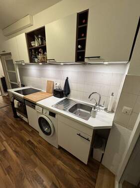 Einbauküche - 2 Zimmer Etagenwohnung zur Miete in Nürnberg