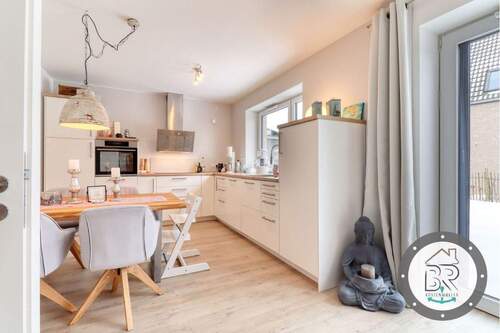 Kochen mit Licht und Leichtigkeit – moderne Küche mit Tageslicht - 