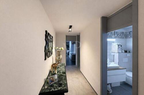 Flur - Etagenwohnung mit 89,70 m&sup2; in Mannheim / Vogelstang zum Kaufen