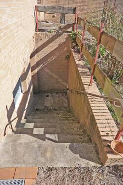 Aussentreppe zum Keller - 
