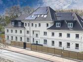 Gesamtansicht - Top-Wohnung im 1. OG mit Balkon, energetisch kernsaniert
