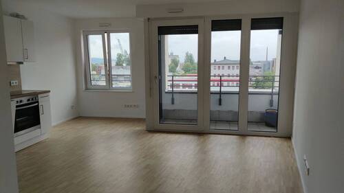 Wohnbereich - 1 Zimmer Etagenwohnung zur Miete in Regensburg