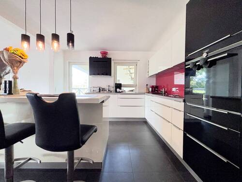 Küche (OG) - 7 Zimmer Mehrfamilienhaus, Wohnhaus zum Kaufen in Lahntal / Göttingen