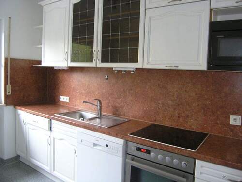 Küche mit Einbauküche - 