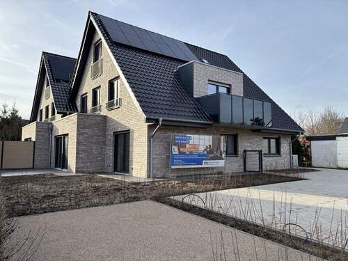 Außenansicht - Wohnvergnügen satt! Moderne Dachgeschosswohnung im Doppelhaus in Nordwalde