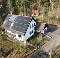 Großzügiges Wohnhaus in idyllischer Lage, vielseitig nutzbar mit Ausbaupotenzial im Untergeschoss - Weißenbrunn