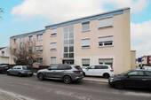 1. Vorderansicht Haus - Gepflegte Wohnung mit Balkon in begehrter Lage von Essen-Burgaltendorf