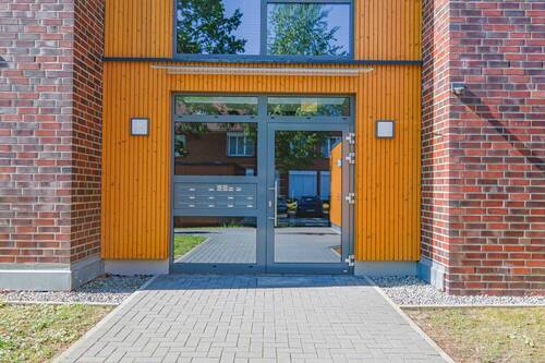 Hauseingang - Etagenwohnung mit 63,00 m&sup2; in Hemmoor zum Kaufen