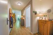 Flur mit Garderobe - 