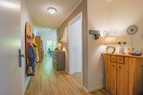 Flur mit Garderobe - 