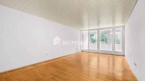 Wohnzimmer 1 - Moosach zählt zu Münchens beliebtesten Wohnlagen - und genau hier wartet Ihre neue Wohnung