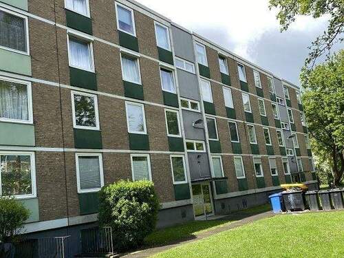 Hausansicht - Der Start in Ihr Immobilieninvestment! 3 Zimmer Wohnung in Mönchengladbach - Holt!