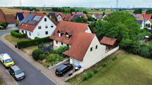 Außenansicht - 5 Zimmer Einfamilienhaus zum Kaufen in Bergrheinfeld