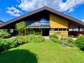 Hausansicht - 8 Zimmer Einfamilienhaus in Pforzheim