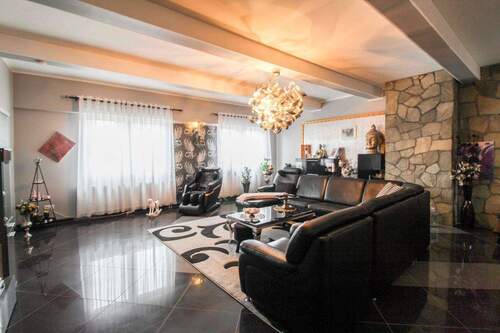 Wohnzimmer(1) - 9 Zimmer Mehrfamilienhaus, Wohnhaus zum Kaufen in Lambsheim