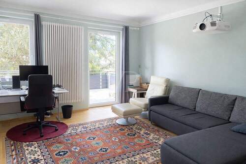 Helles Zimmer mit Terrasse im 1. OG - 