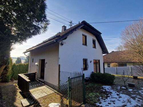 Seitenansicht - 3 Zimmer Einfamilienhaus zum Kaufen in Nisterau / Bach