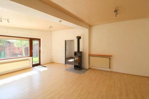 Anbau - 8 Zimmer Einfamilienhaus zum Kaufen in Celle