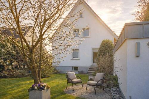 Außen-Gartenseite - 5 Zimmer Einfamilienhaus zum Kaufen in Menden