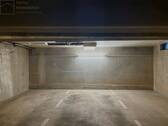 Tiefgaragenstellplatz - 