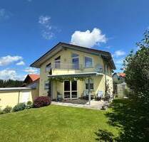 Sehr gepflegte Doppelhaushälfte mit ELW und Garten in Isny-Ortsrandlage - Isny im Allgäu