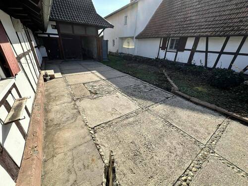 Hof - 4 Zimmer Einfamilienhaus zum Kaufen in Rheinau