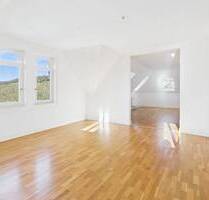 2. OG! Hochwertige und charmante Dachgeschosswohnung mit grandioser Panoramaterrasse - Wiesbaden