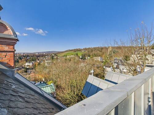 wunderschöner Ausblick - Etagenwohnung mit 133,00 m&sup2; in Wiesbaden zum Kaufen