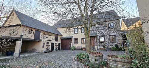 Bild 2 - 4 Zimmer Einfamilienhaus zum Kaufen in Kail