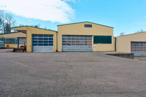 Halle 2 mit Nebengebäude - 