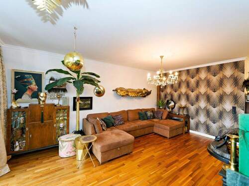 Wohnzimmer - 4 Zimmer Etagenwohnung in München Neupasing