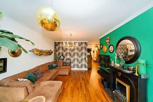 Wohnzimmer - Etagenwohnung mit 96,00 m² in München Neupasing zum Kaufen