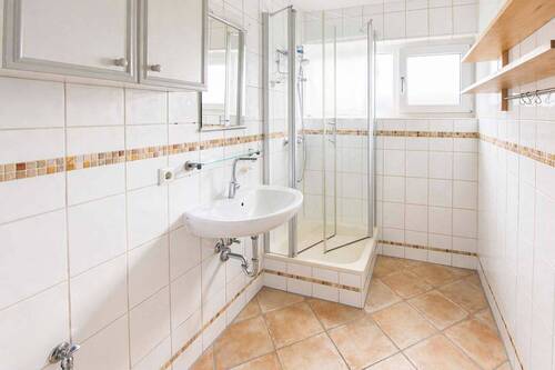 Neu 4 - 
