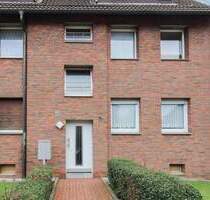 Erdgeschosswohnung mit Balkon, Garage & Potenzial - Essen Bedingrade