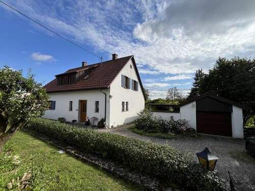 Bild2 - 6 Zimmer Einfamilienhaus zum Kaufen in Hilzingen