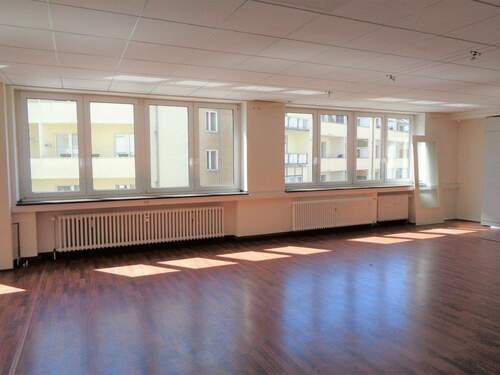 Büro-Konferenzraum ebenso - 5 Zimmer Büro zur Miete in Düsseldorf
