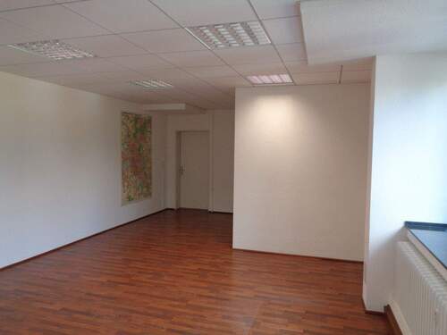 Raum 1 (Eingang) - Büro mit 215,00 m&sup2; in Düsseldorf zur Miete