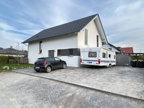 Frontansicht - Modernes Einfamilienhaus in ruhiger Lage von Diemelstadt-Wrexen - großzügig und familienfreundlich