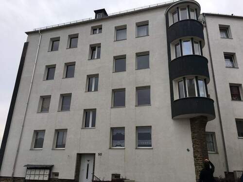 Hausansicht - 2 Zimmer Etagenwohnung zur Miete in Plauen