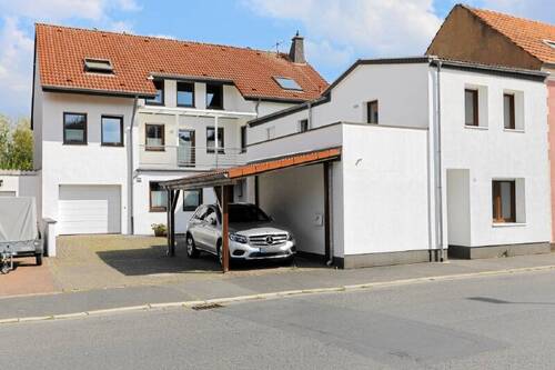 Hausansicht - 9 Zimmer Mehrfamilienhaus, Wohnhaus in Kerpen