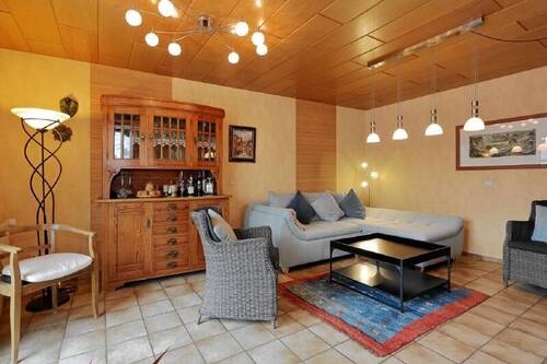 Wohnzimmer - Mehrfamilienhaus, Wohnhaus mit 306,00 m² in Kerpen zum Kaufen