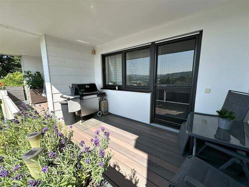 Balkon Wohnzimmer - 5 Zimmer Etagenwohnung zum Kaufen in Trier