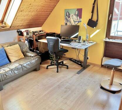 Kind-/Arbeitszimmer - 