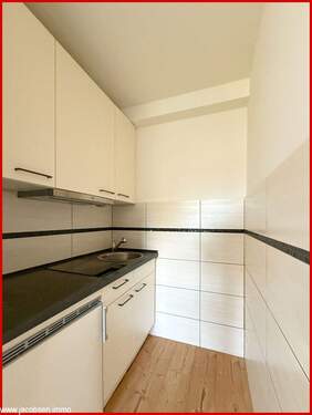 Pantry-Küche Einliegerwohnung im Eingangsgeschoss - 