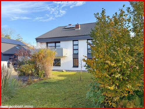 Süd-West-Ansicht - 9 Zimmer Einfamilienhaus zum Kaufen in Schleswig