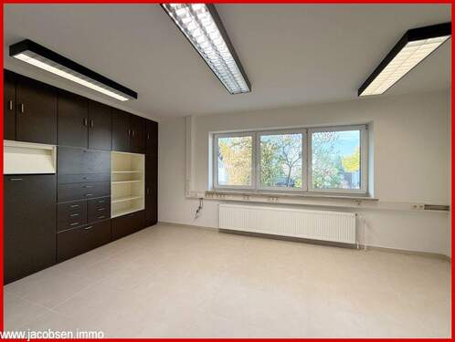 Arbeitszimmer im Eingangsgeschoss - 