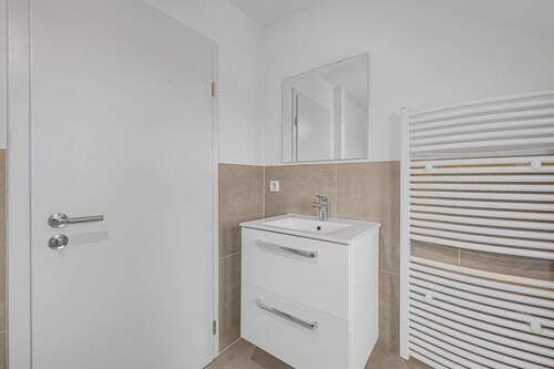 Badezimmer (2) - Etagenwohnung mit 81,00 m&sup2; in Gelsenkirchen zum Kaufen