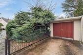 Private Garage auf dem Grundstück - 