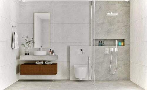 Bad mit begehbare Dusche - Etagenwohnung mit 66,90 m&sup2; in München zum Kaufen